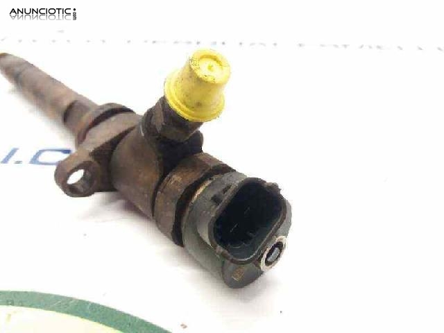 Inyector 2013407 de ford r-0445110239