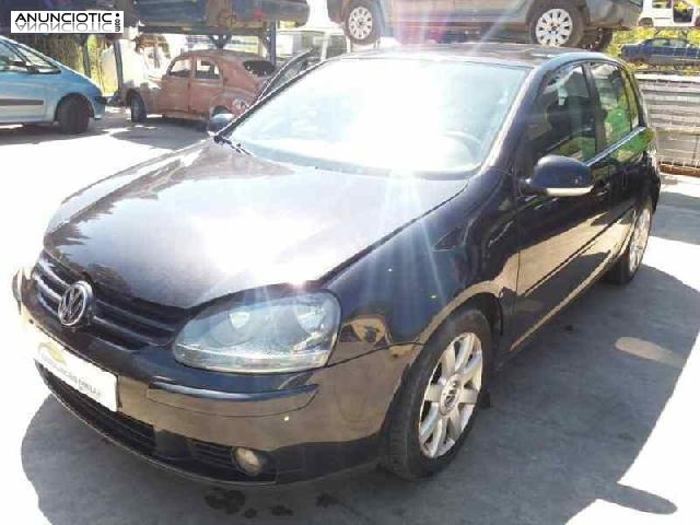 Piloto 2040086 de volkswagen golf 2004