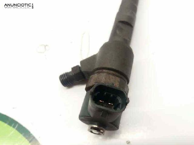 Inyector 1976916 de opel r-0445110083