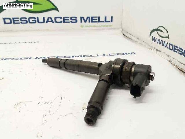 Inyector 1950711 de opel r-0445110175