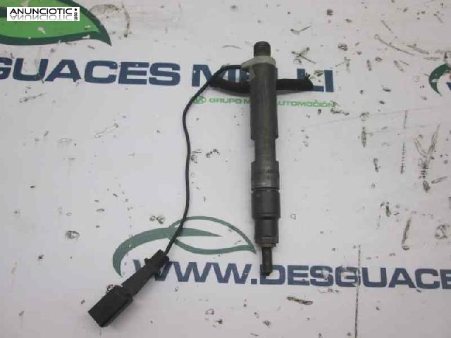 Inyector 794808 de seat r-038130202c