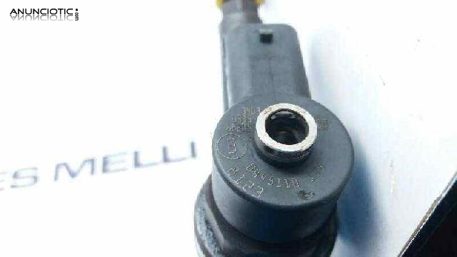 Inyector 1897580 de opel r-0445110175