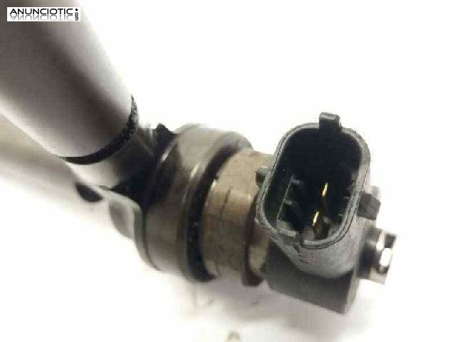 Inyector 1950709 de opel r-0445110175