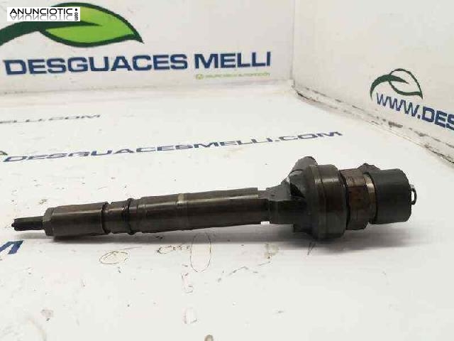 Inyector 1950709 de opel r-0445110175