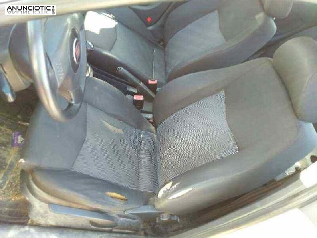 Piloto 1663417 de seat ibiza 2004