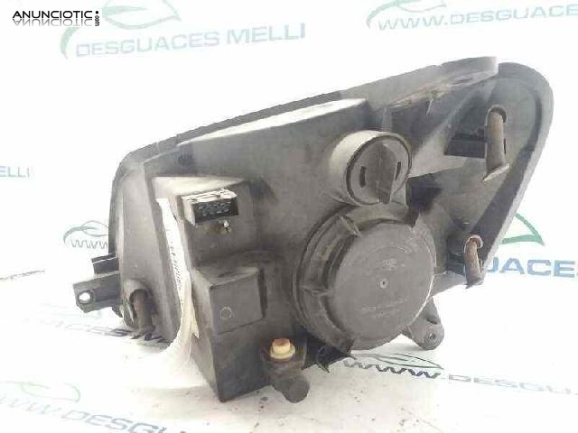 2438052 faro peugeot partner combi plus