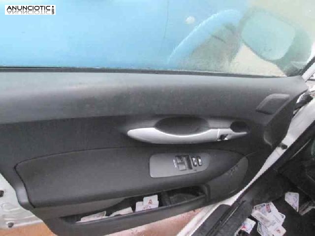 Despiece 08172 de toyota auris (2006 -