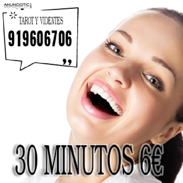 Solo tarot  ,videntes y médium 30minutos 6 eur