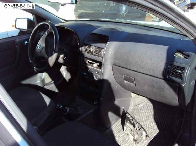 Despiece opel astra g berlina club 1.6