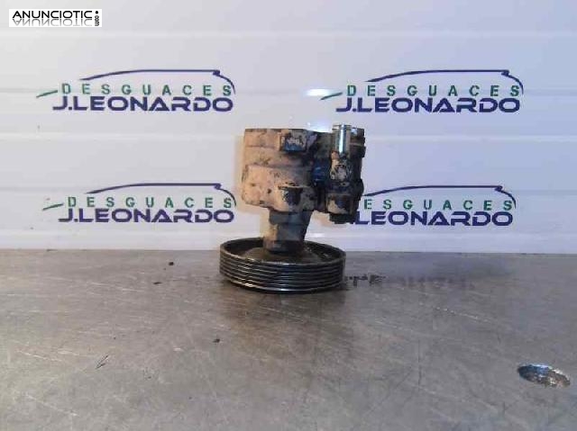 Bomba dirección de renault 175145