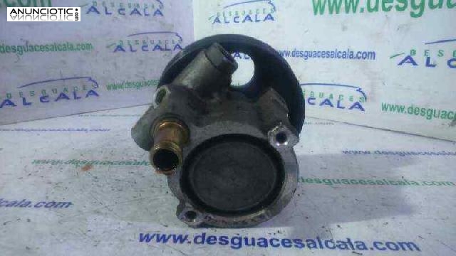 Bomba dirección8200100082 de renault