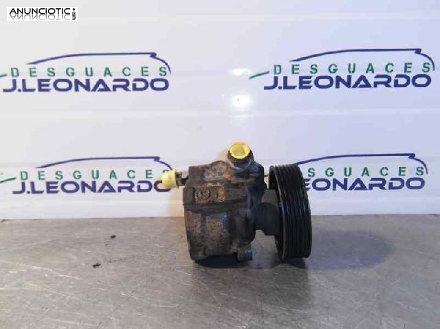 Bomba dirección de renault 175137