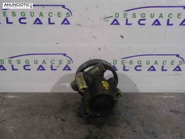 Bomba dirección de peugeot 182061