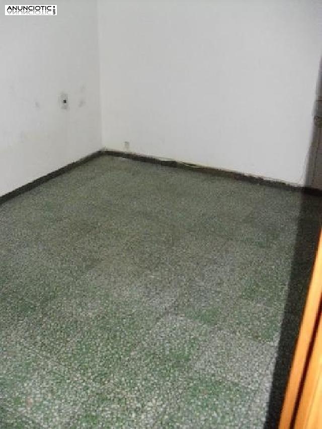 Piso en av. sant ruf de 77 m2