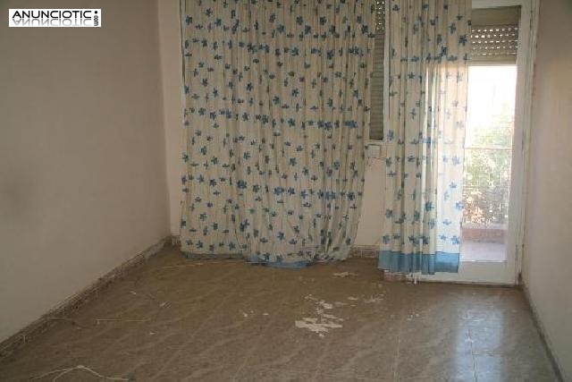 Piso en zona balàfia de 77 m2