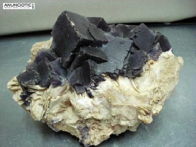 Pieza extraordinaria de museo cristales la fluorita