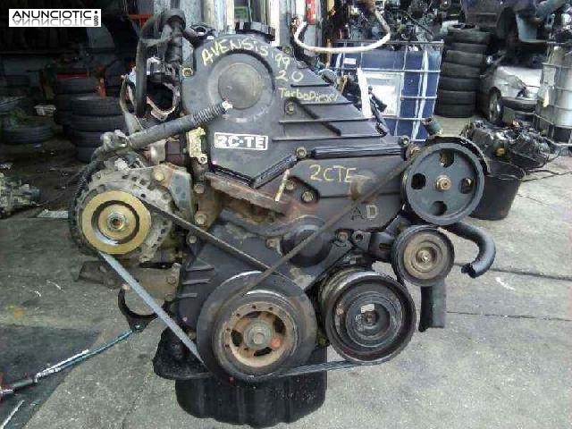 Motor 958697 de toyota avensis berlina