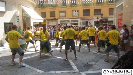 CLASES DE BATUCADA OMANDALA SAMBA-ESCUELA