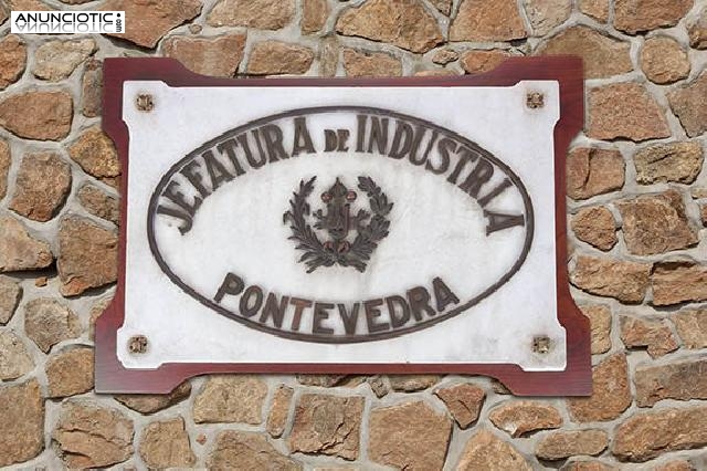 Placa  de la jefatura de industria. años 30