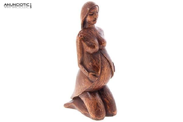 Figura tallada maternidad