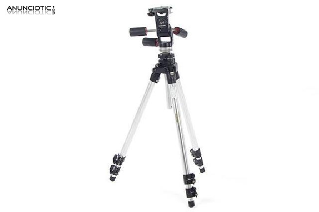 Manfrotto 055c con cabezal 029