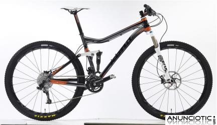 VENTA:NEW 2012 Specialized Epic Comp Carbon 29 $3,200USD