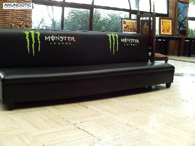 Se venden sofas de monster