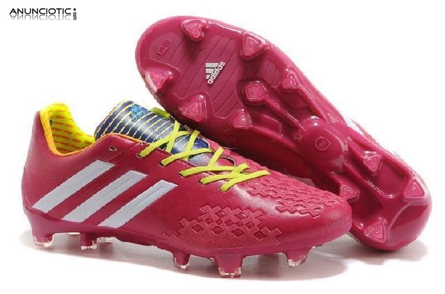 Vendemos: Adidas.NIKE.zapatos de fútbol.35euros