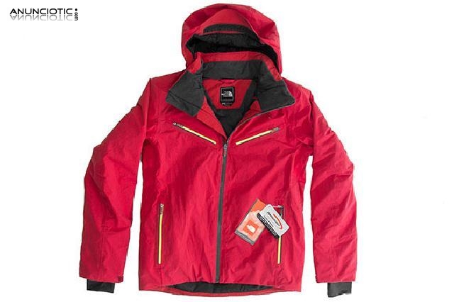 Cazadora the north face con capucha color rojo. talla m