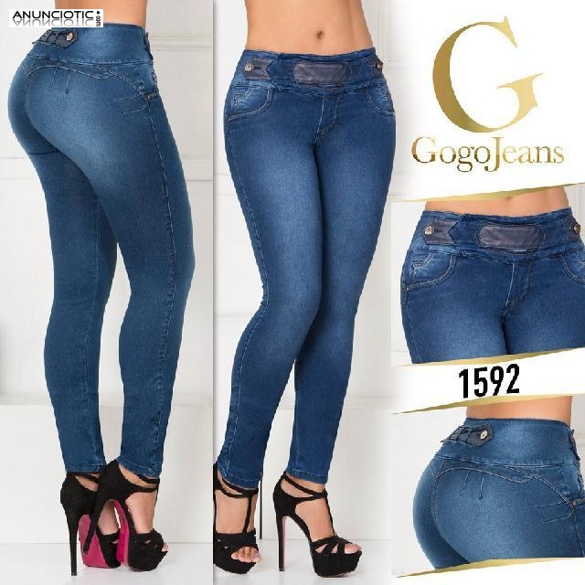 Jeans  Levanta Cola en Encanto Latino