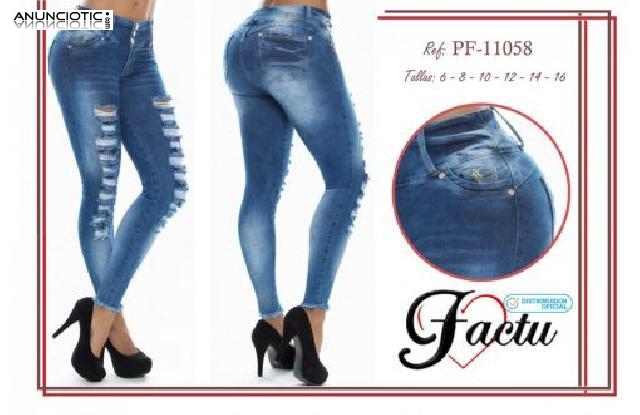  Jeans Colombianos en Encanto Latino