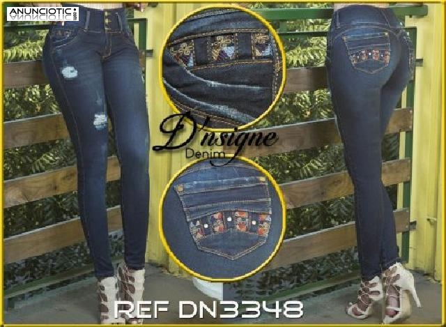  Jeans Levanta Cola en Encanto Latino