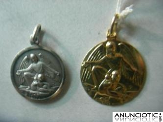 Medallas de virgenes y santos en oro y plata