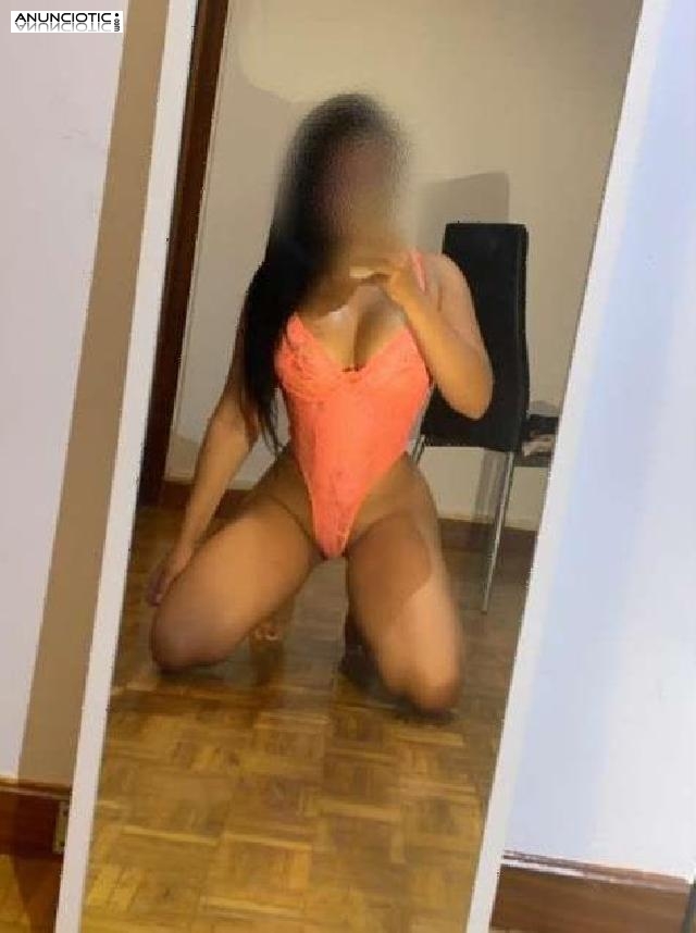 Jovencita delgadita guapisima facial super