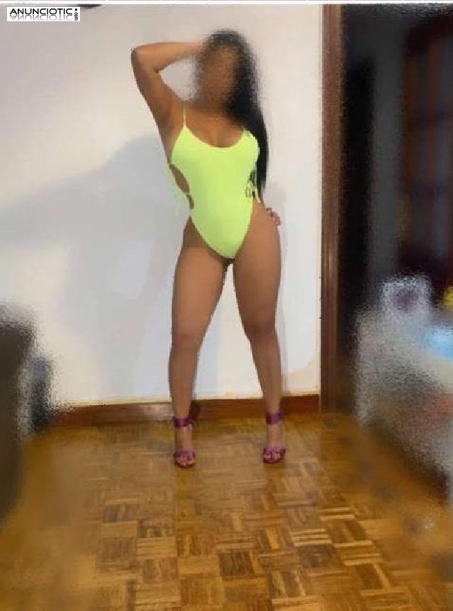 Besos con lengua jovencita delgadita guapisima super