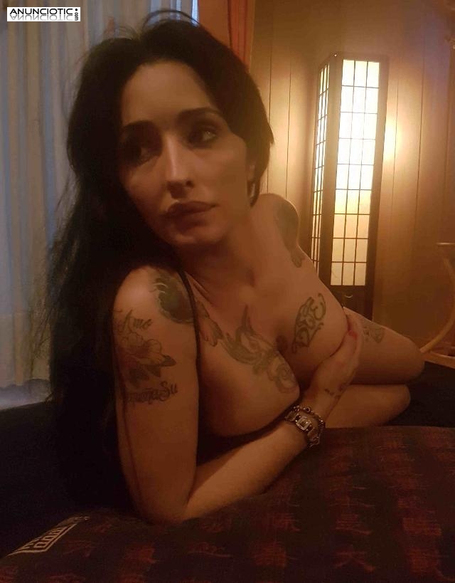 ANDALUZA TATUADA Y MUY SEXUAL CARA DE ÁNGEL CUERPO DE NINFA MENTE DE DIABLA