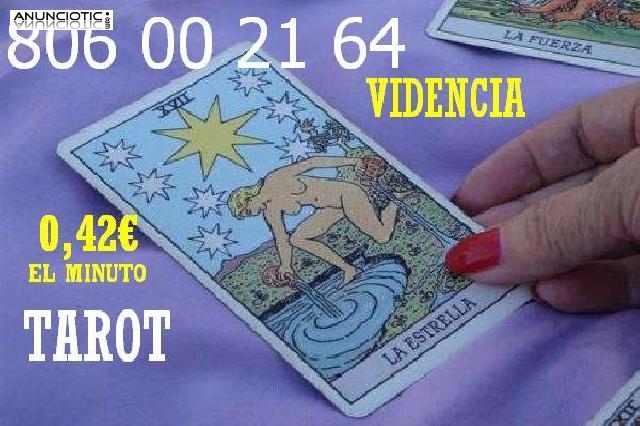  Siente algo más hacia mí. Tarot 0,42 