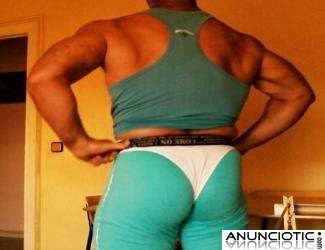 ejecutivo masajista modelo sport hombre culazo serio profesional masaje madrid