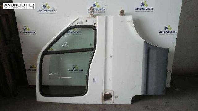 Puerta del. dcha. iveco - 439002