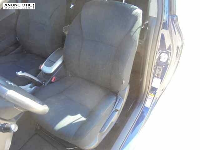 Asiento delantero izquierdo 3647140