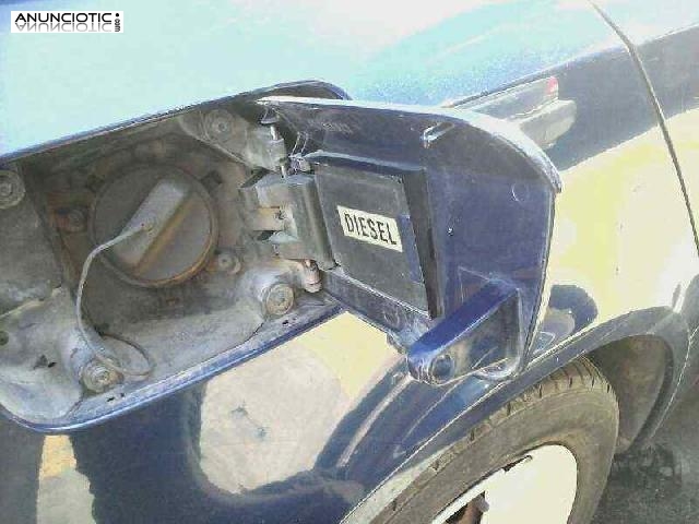 Tapa exterior combustible renault