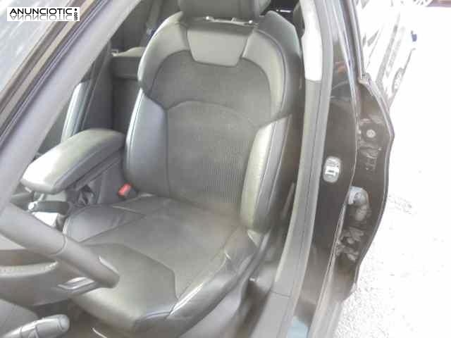 Asiento delantero izquierdo 4083058