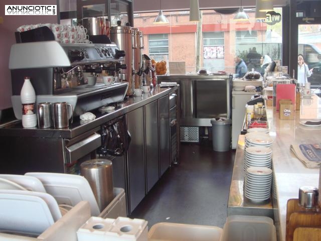 Traspaso Café Bar 80m²  con posibilidad de terraza en  zona Valdeacederas 