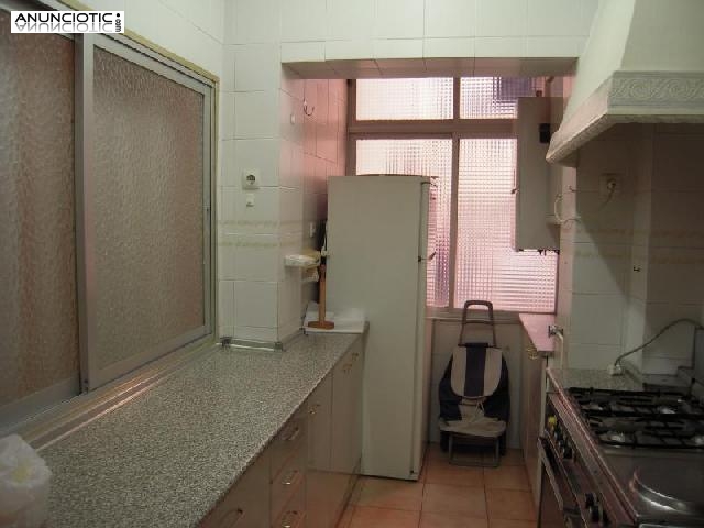 Se vende 1er piso sin ascensor muy luminoso en 