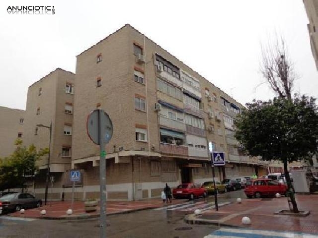 Piso en venta en c/ palencia,