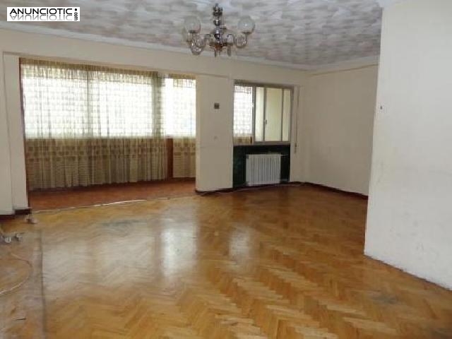 Piso en venta en c/ palencia,