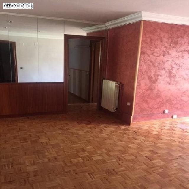 Piso en venta en c/ estocolmo, móstoles,