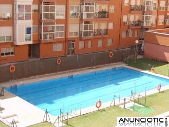 PRECIOSO PISO TRES DORMITORIOS CON PISCINA Y GARAJE.A PARTIR DE OCTUBRE DE 2013.VERLO     