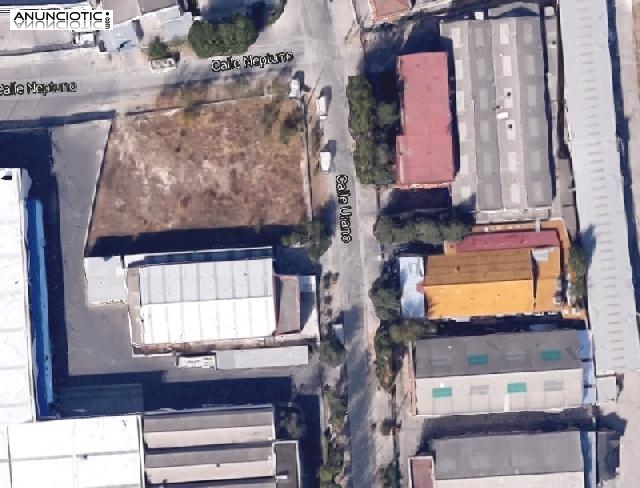 Se vende terreno industrial en sur-este