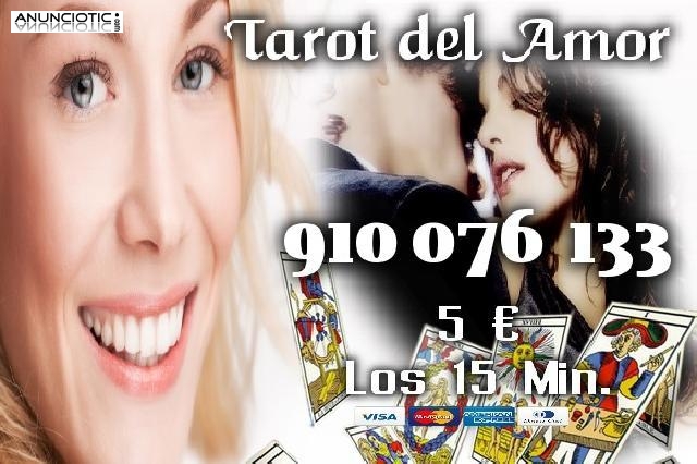 ¿Tienes dudas de tu pareja? Tarot 910 076 133